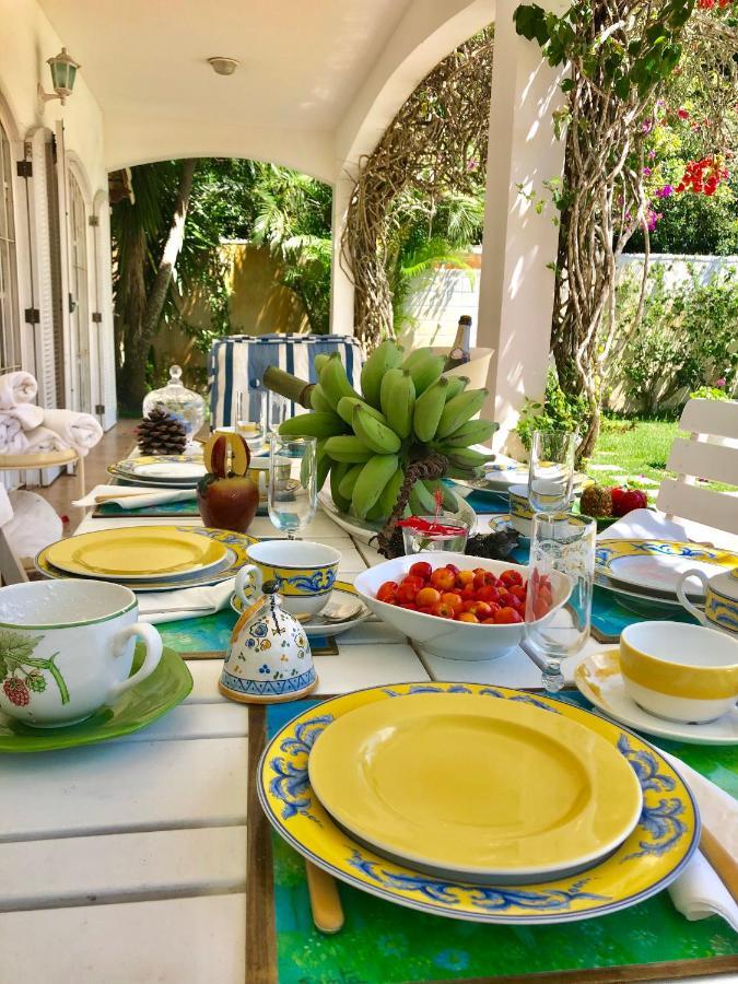 Villa Saint Tropez カボ・フリオ エクステリア 写真